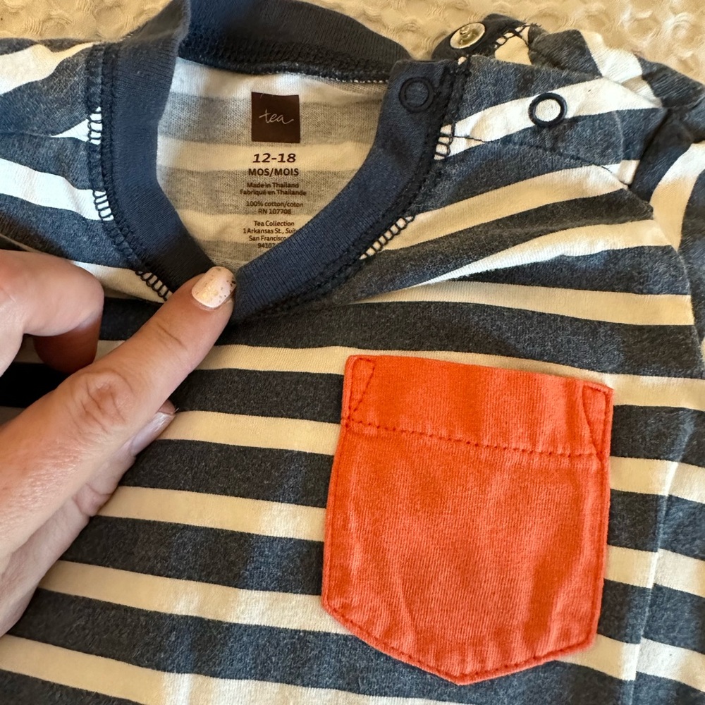 Tea Collection Romper 12-18 mo - Picture 3 of 4